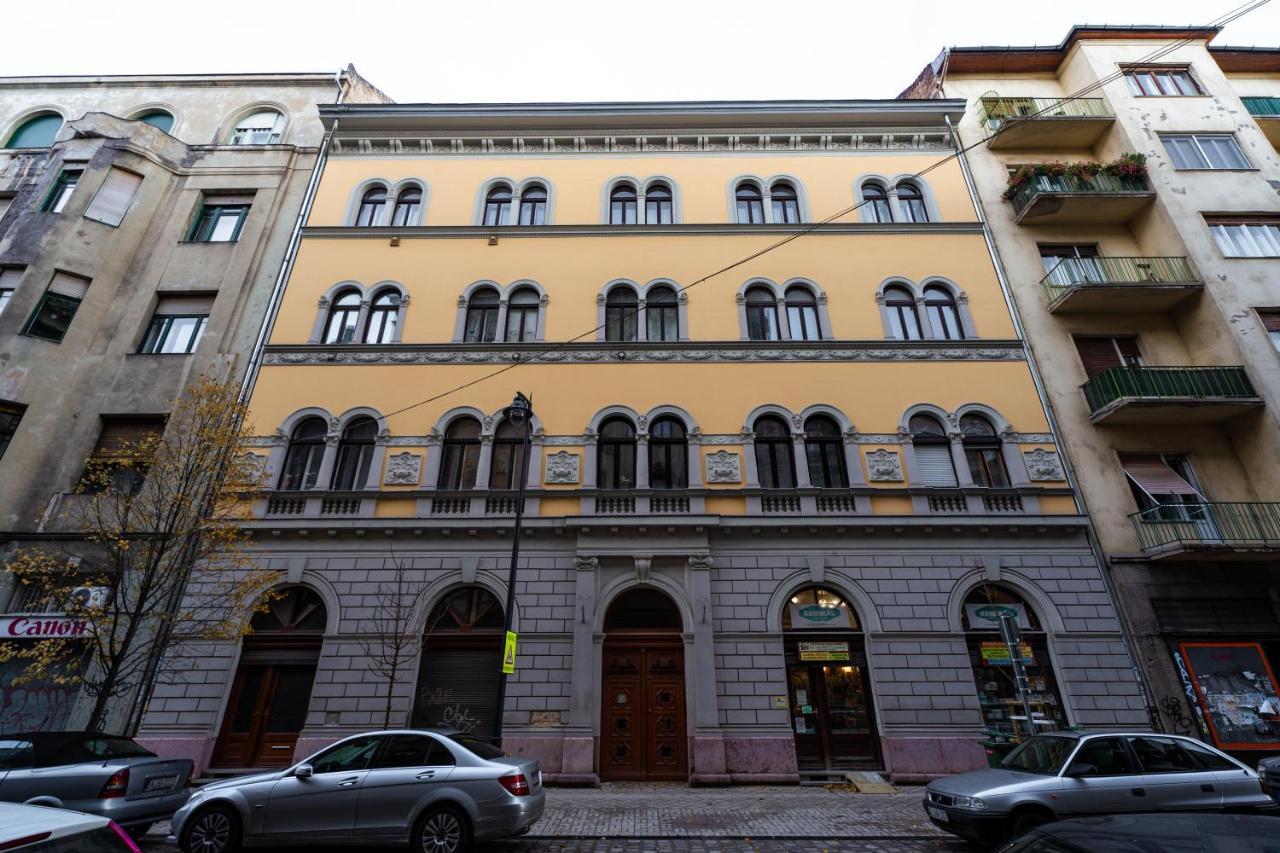 Palace Quarter Suite Budapest Exterior photo